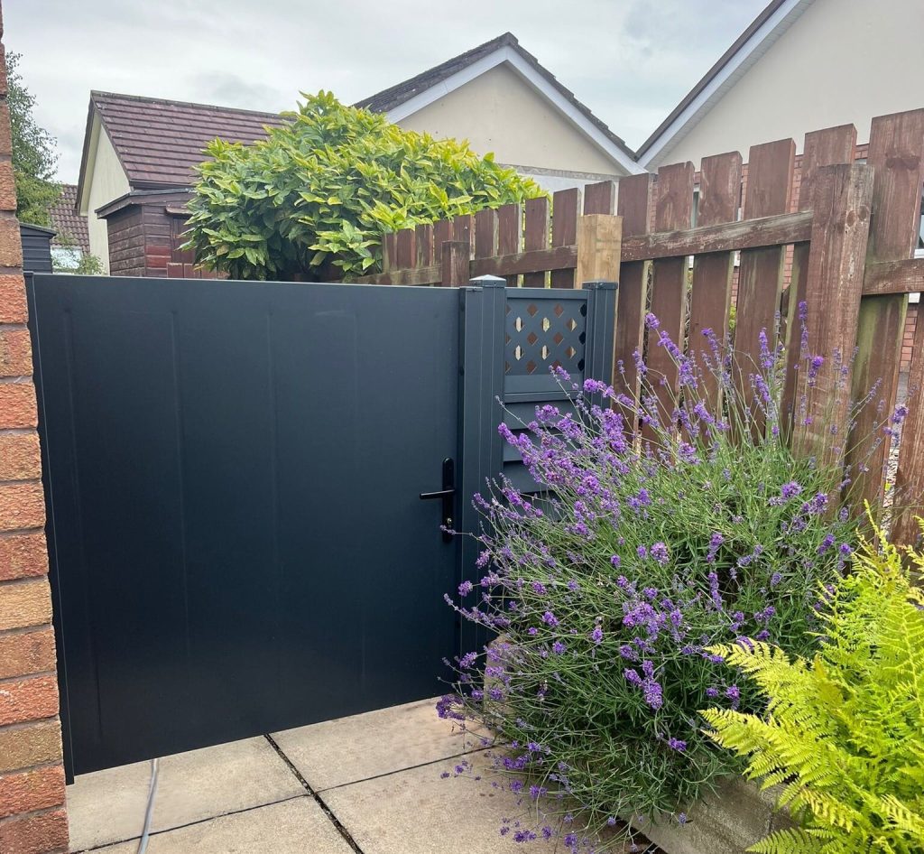 DecoFence garden gate