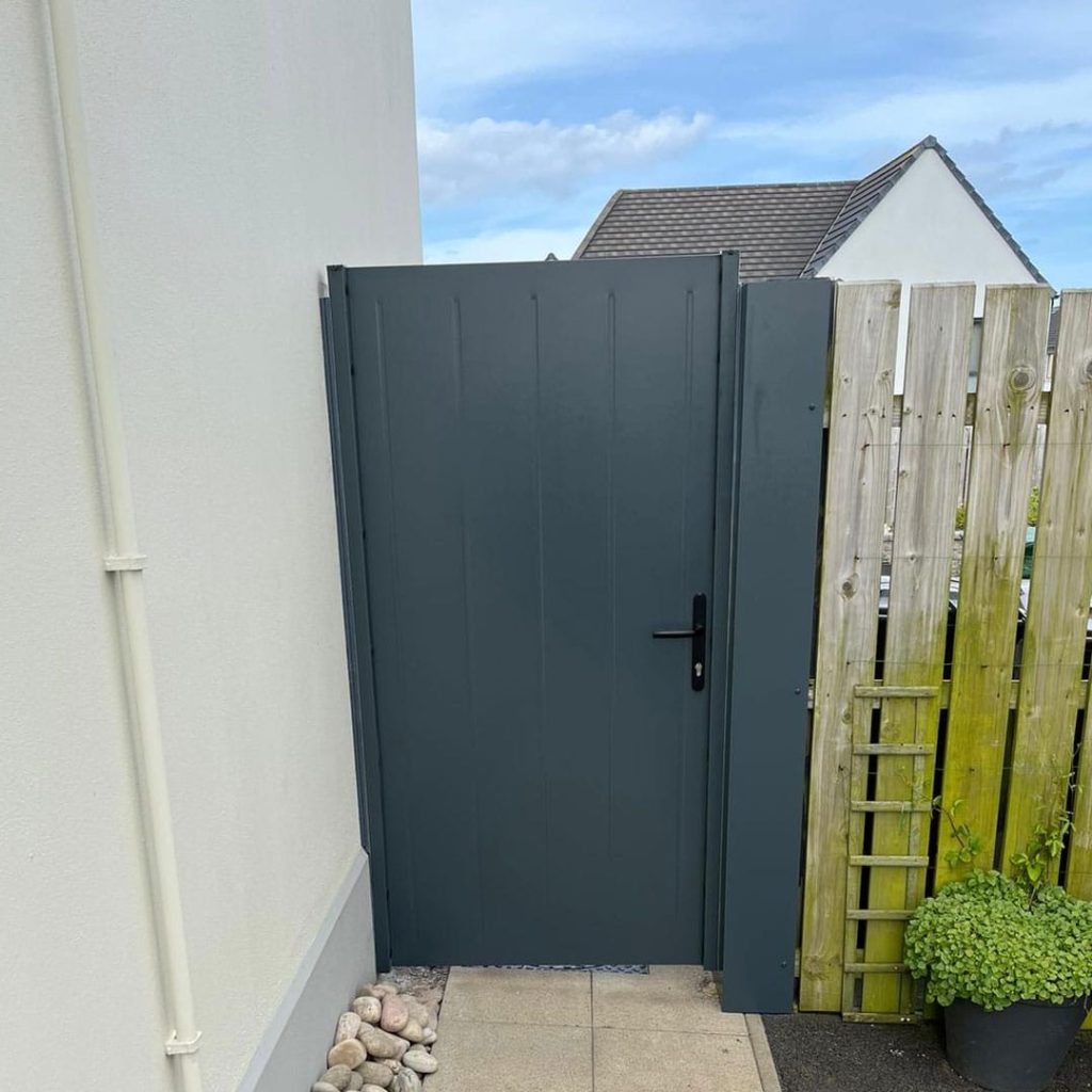 Decofence garden gate installation