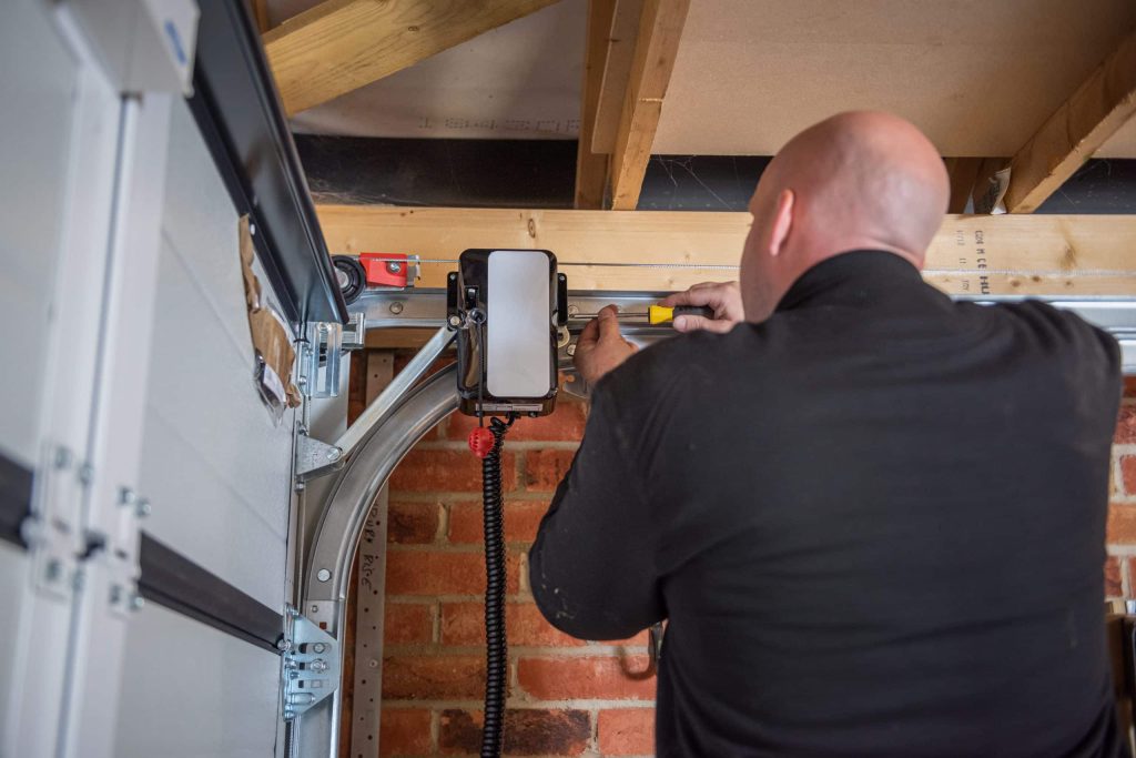 How long should a garage door last?